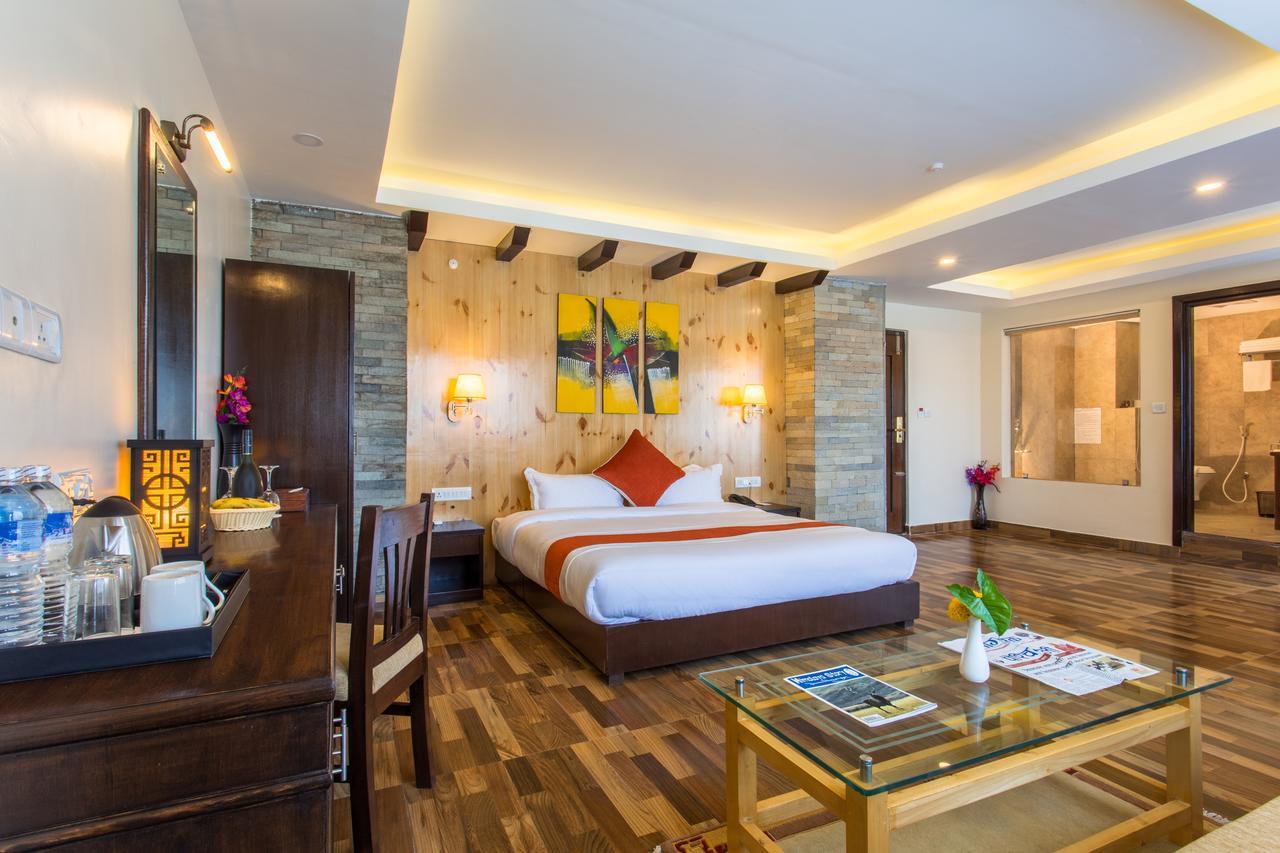 Bodhi Suites Boutique Hotel And Spa Pokhara Exterior photo