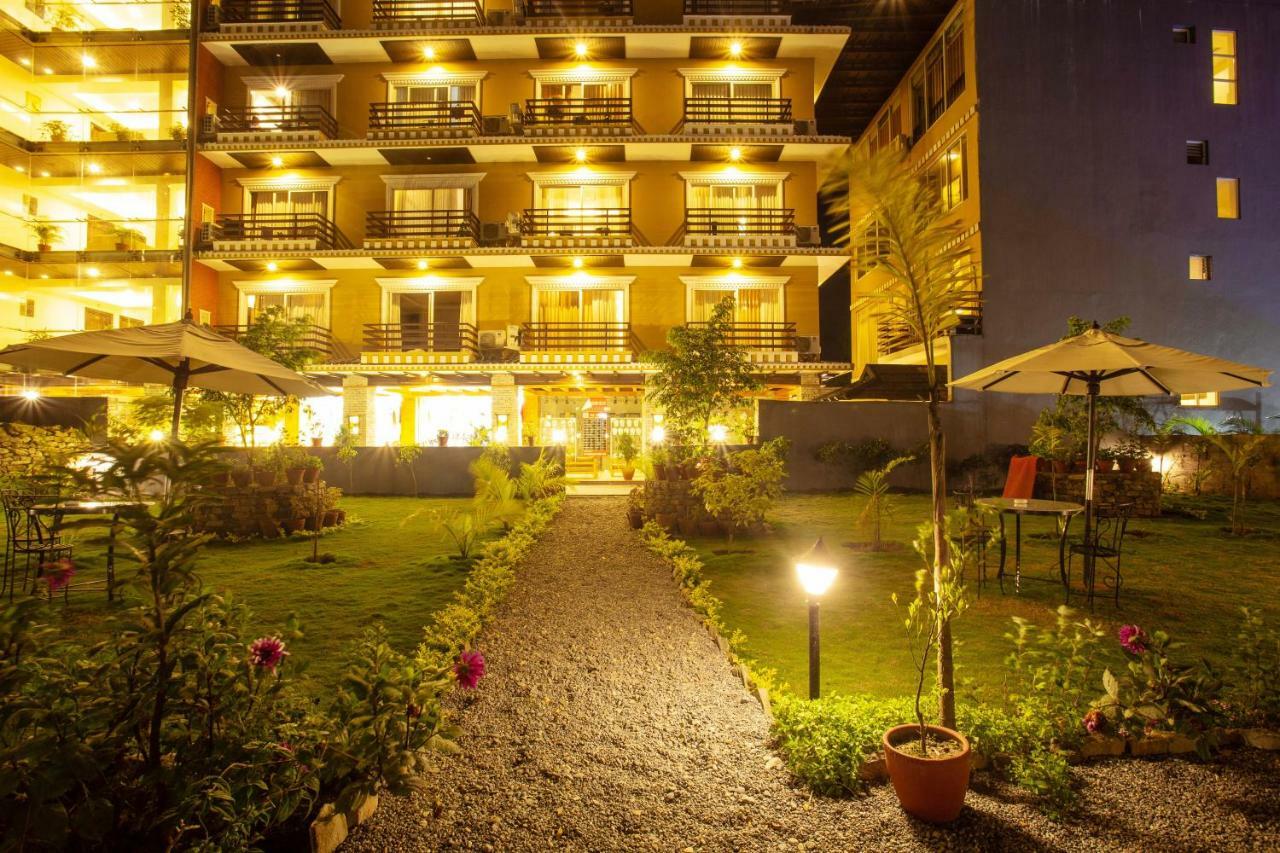 Bodhi Suites Boutique Hotel And Spa Pokhara Exterior photo
